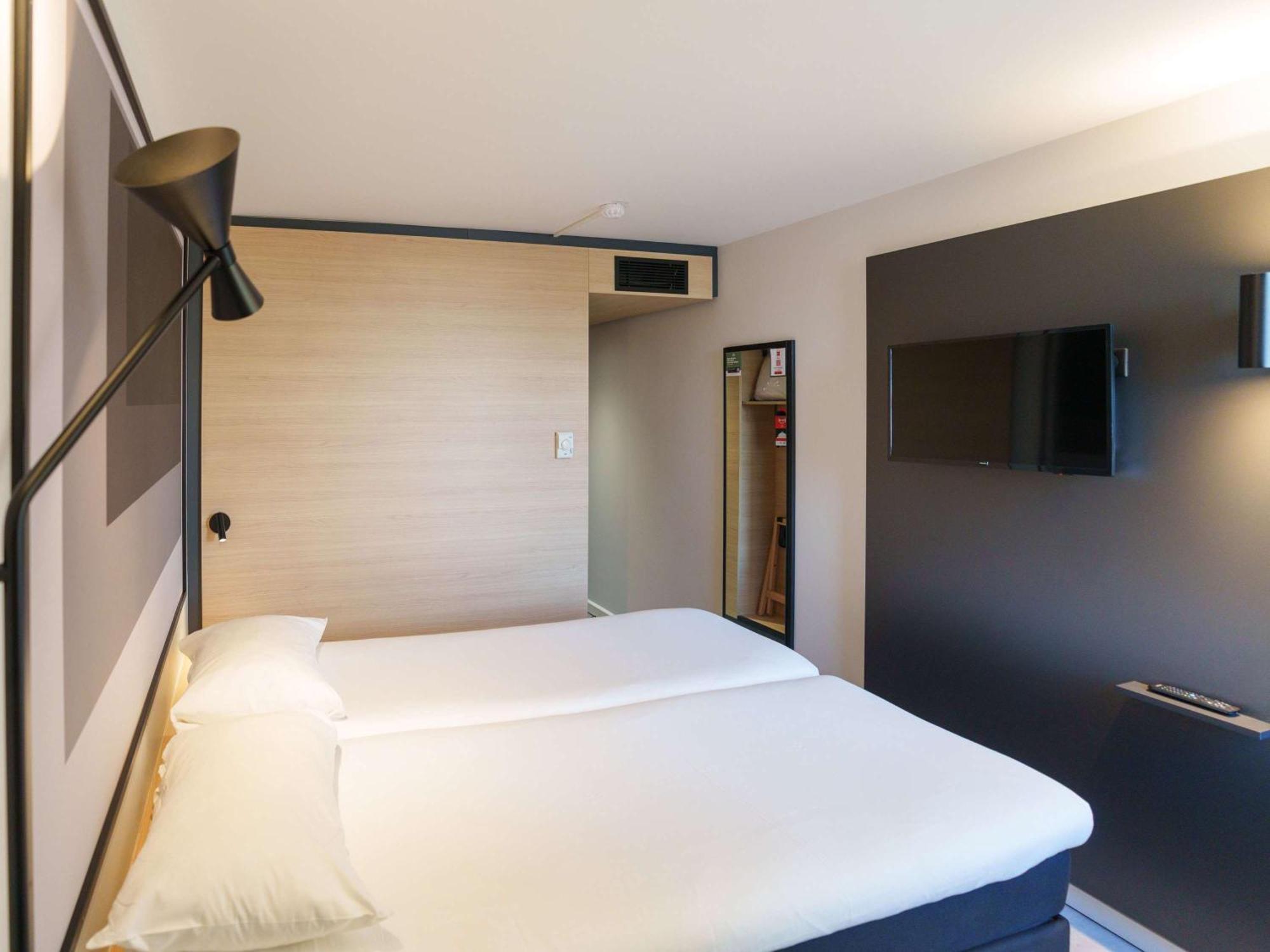 Ibis Laon Hotel Exterior photo