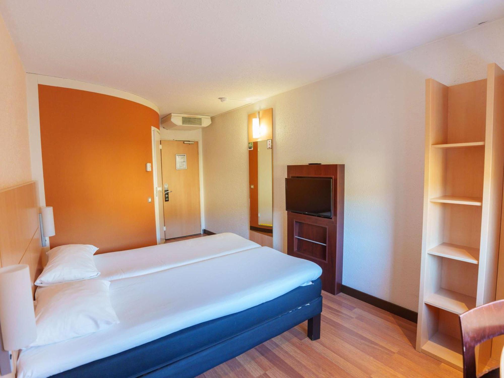 Ibis Laon Hotel Exterior photo